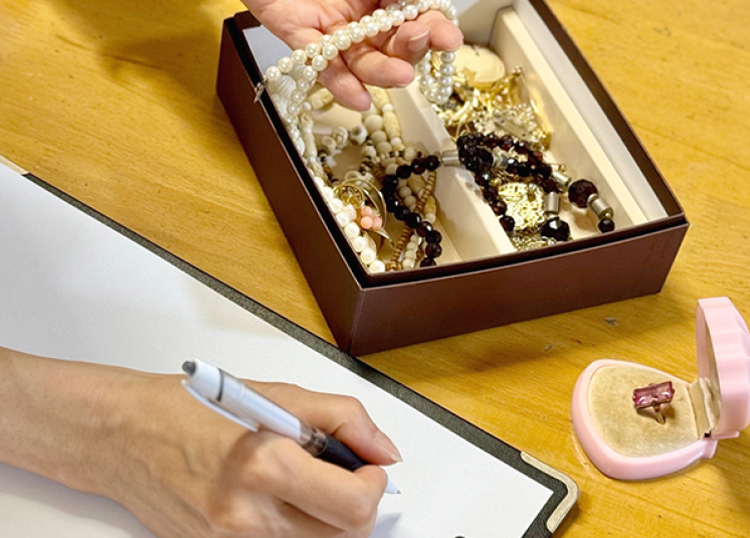 不用品の適切処分や高価買取も対応